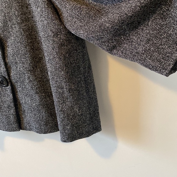 E-Vie Collection Grey Tweed Button Front Cape - Picture 3 of 11